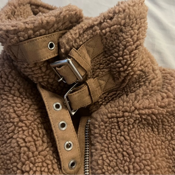 h&m brown teddy jacket in small - Picture 2 of 6